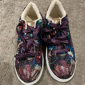 Brand New Steve Madden girls shoes size 5